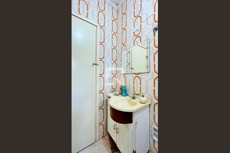 Casa à venda com 82m², 2 quartos e 2 vagasBanheiro