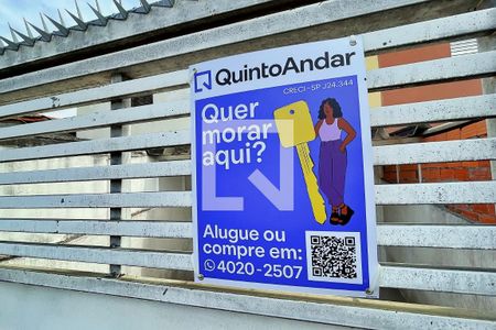 Casa à venda com 82m², 2 quartos e 2 vagasPlaca