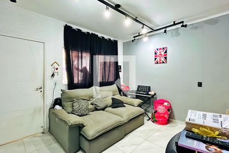 Sala de casa para alugar com 2 quartos, 123m² em Jardim Santa Cecilia, Guarulhos