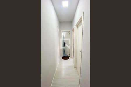 Corredor de apartamento para alugar com 2 quartos, 58m² em Vila Lutécia, Santo André