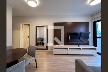 Sala de casa de condomínio para alugar com 1 quarto, 52m² em Brooklin Paulista, São Paulo