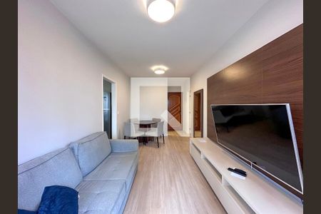 Sala de casa de condomínio para alugar com 1 quarto, 52m² em Brooklin Paulista, São Paulo
