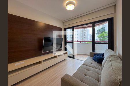 Sala de casa de condomínio para alugar com 1 quarto, 52m² em Brooklin Paulista, São Paulo