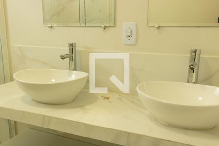 Apartamento para alugar com 95m², 4 quartos e sem vagaBanheiro Social