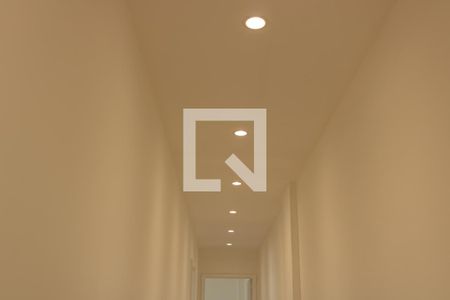 Apartamento para alugar com 95m², 4 quartos e sem vagaCorredor