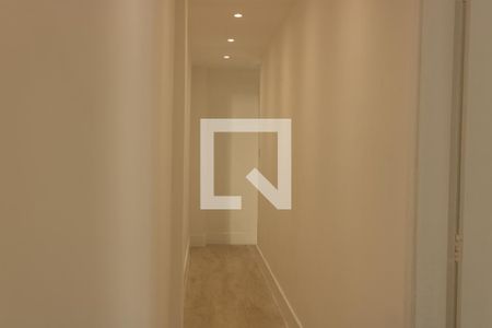 Apartamento para alugar com 95m², 4 quartos e sem vagaCorredor