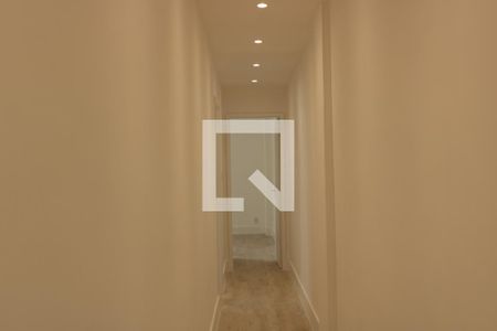 Apartamento para alugar com 95m², 4 quartos e sem vagaCorredor