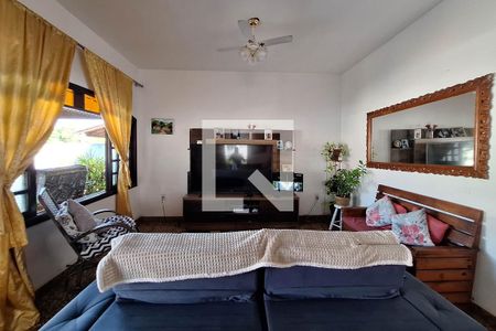 Sala de casa à venda com 4 quartos, 200m² em Itaipu, Niterói