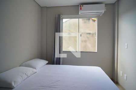 Quarto 1 de apartamento para alugar com 2 quartos, 66m² em Ribeirão da Ilha, Florianópolis