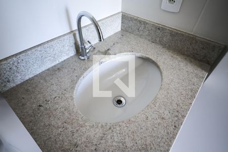 Apartamento à venda com 40m², 2 quartos e 1 vaga Apartamento à venda com 40m², 2 quartos e 1 vagaBanheiro