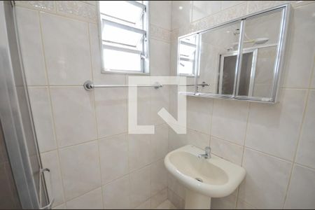 Apartamento à venda com 70m², 2 quartos e sem vaga Apartamento à venda com 70m², 2 quartos e sem vagaBanheiro Social