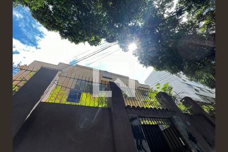 Apartamento à venda com 70m², 2 quartos e sem vaga Apartamento à venda com 70m², 2 quartos e sem vagaFachada