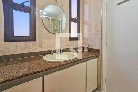 Apartamento para alugar com 145m², 3 quartos e 2 vagasBanheiro da Suíte 1