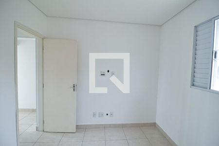 Quarto 1 de casa para alugar com 2 quartos, 60m² em Vila Baruel, São Paulo