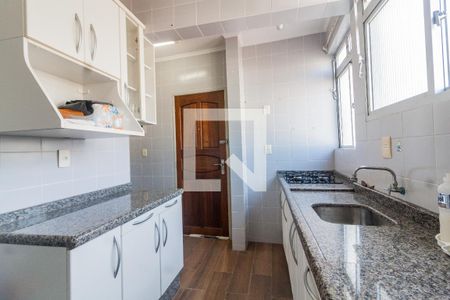 Apartamento para alugar com 85m², 2 quartos e 1 vagaCozinha 