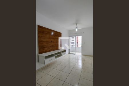 Sala de apartamento para alugar com 1 quarto, 48m² em Mirim, Praia Grande