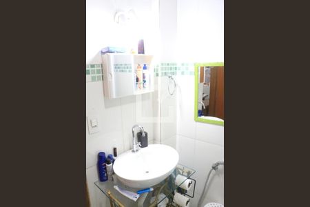 Casa à venda com 150m², 3 quartos e 2 vagasBanheiro 3