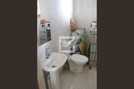 Casa à venda com 150m², 3 quartos e 2 vagasBanheiro 2