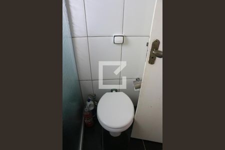 Casa à venda com 150m², 3 quartos e 2 vagasBanheiro 1