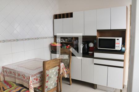 Casa à venda com 150m², 3 quartos e 2 vagasCozinha