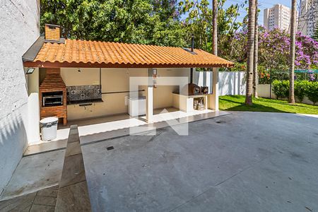 Apartamento à venda com 47m², 2 quartos e 1 vaga Apartamento à venda com 47m², 2 quartos e 1 vagaÁrea comum - Churrasqueira