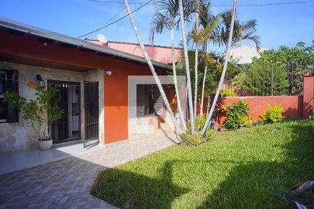 Casa à venda com 190m², 3 quartos e 3 vagas Casa à venda com 190m², 3 quartos e 3 vagasPátio