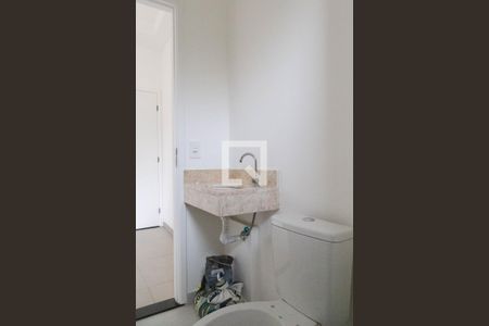 Banheiro de kitnet/studio à venda com 1 quarto, 28m² em Vila Galvão, Guarulhos