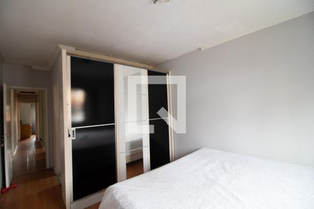 Casa à venda com 240m², 3 quartos e 3 vagasSuíte