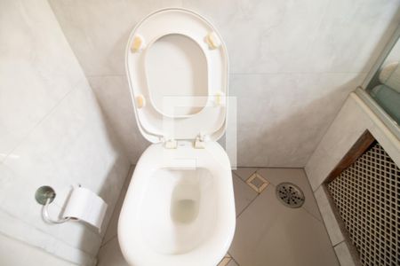 Casa à venda com 240m², 3 quartos e 3 vagasBanheiro da Suíte