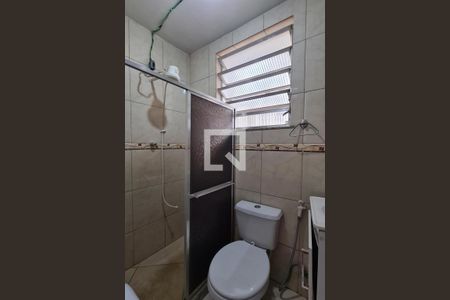 Banheiro de apartamento à venda com 1 quarto, 40m² em Piedade, Rio de Janeiro