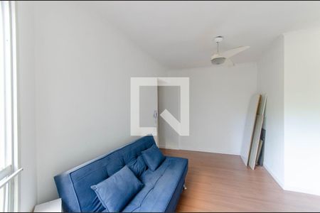 Sala de apartamento para alugar com 1 quarto, 40m² em Cristal, Porto Alegre