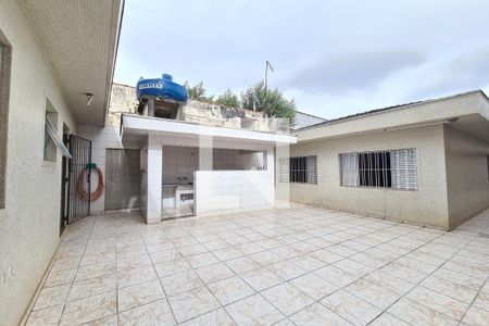 Casa à venda com 264m², 3 quartos e 3 vagas Casa à venda com 264m², 3 quartos e 3 vagasQuintal