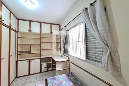 Casa à venda com 264m², 3 quartos e 3 vagas Casa à venda com 264m², 3 quartos e 3 vagasQuarto 2