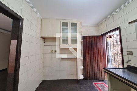 Casa à venda com 264m², 3 quartos e 3 vagas Casa à venda com 264m², 3 quartos e 3 vagasCozinha