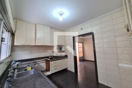 Casa à venda com 264m², 3 quartos e 3 vagas Casa à venda com 264m², 3 quartos e 3 vagasCozinha
