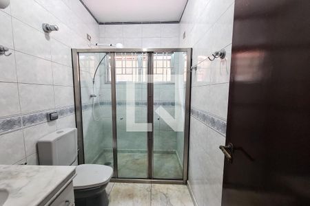 Casa à venda com 264m², 3 quartos e 3 vagas Casa à venda com 264m², 3 quartos e 3 vagasBanheiro