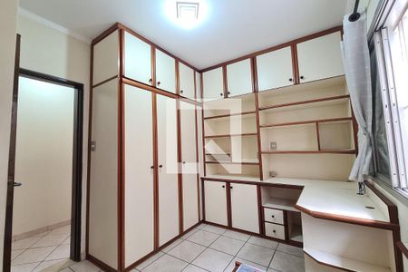 Casa à venda com 264m², 3 quartos e 3 vagas Casa à venda com 264m², 3 quartos e 3 vagasQuarto 2