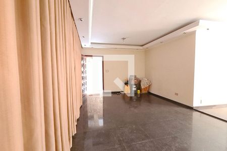 Sala de casa à venda com 3 quartos, 264m² em Vila Rica, São Paulo