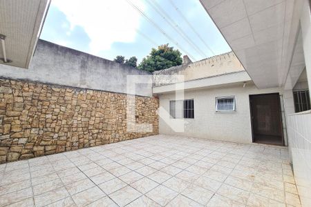 Casa à venda com 264m², 3 quartos e 3 vagas Casa à venda com 264m², 3 quartos e 3 vagasQuintal