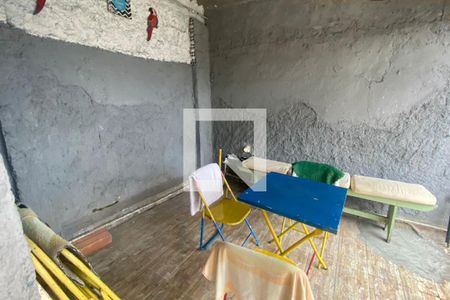 Casa para alugar com 85m², 1 quarto e 3 vagasQuintal