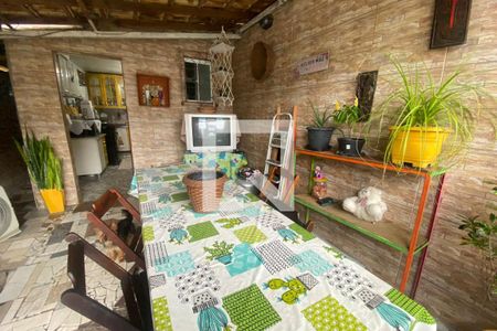 Casa para alugar com 85m², 1 quarto e 3 vagasQuintal