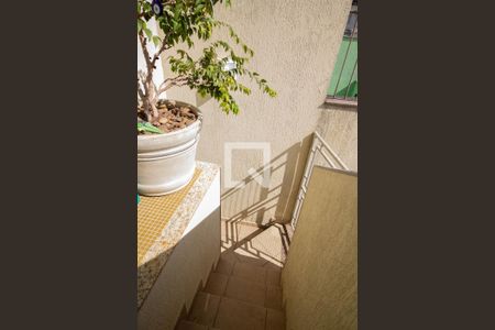 Casa à venda com 150m², 2 quartos e 4 vagasEscada