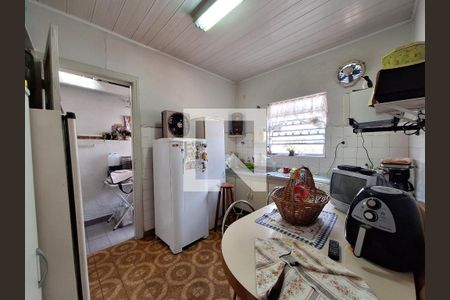 Casa à venda com 140m², 2 quartos e 2 vagasCozinha