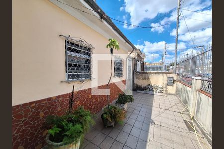 Casa à venda com 140m², 2 quartos e 2 vagasQuintal