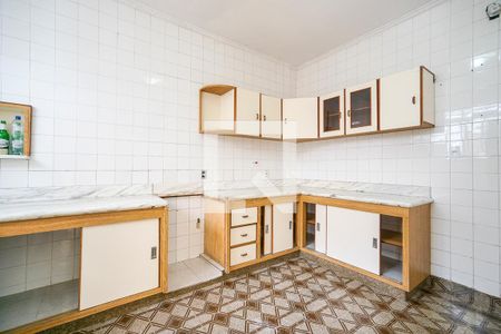 Casa para alugar com 210m², 8 quartos e 3 vagasCozinha