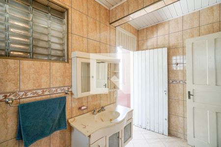 Casa para alugar com 210m², 8 quartos e 3 vagasBanheiro social