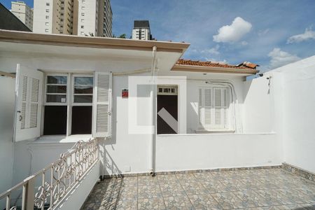 Casa para alugar com 210m², 8 quartos e 3 vagasTerraço