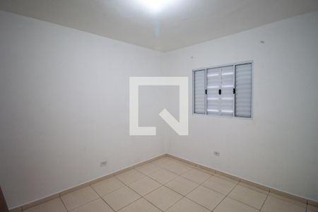 Quarto  de casa para alugar com 1 quarto, 20m² em Jardim das Oliveiras, Itaquaquecetuba