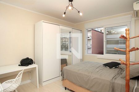 Quarto 1 de apartamento para alugar com 4 quartos, 98m² em Floresta, Porto Alegre
