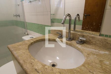 Casa à venda com 159m², 3 quartos e 2 vagasBanheiro da Suíte